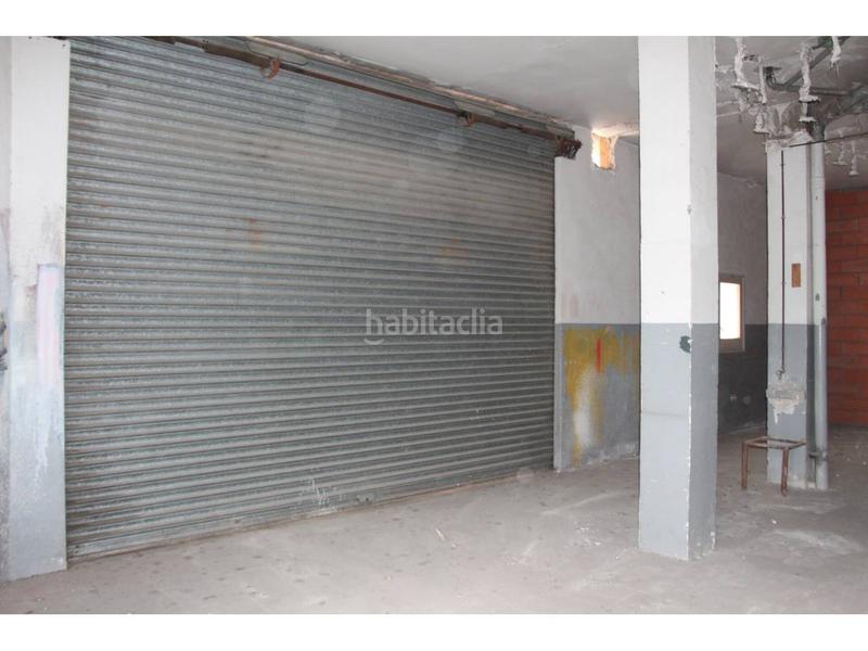 Foto 0aa6ee90-a29d-4813-a176-67a13dc2c846. Business premise in josep umbert 130 in Centre Granollers