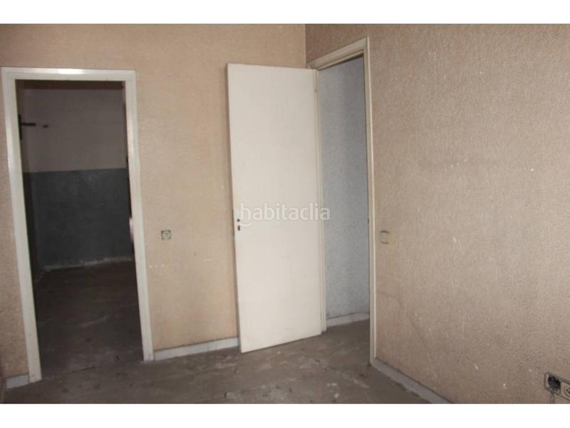 Foto 4d859684-37b0-488e-8d1d-8029b9882474. Business premise in josep umbert 130 in Centre Granollers