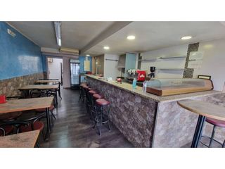 Local Comercial en Calle esteve garrell 2. Bar restaurante con terraza en venta  zona can bassa, granollers