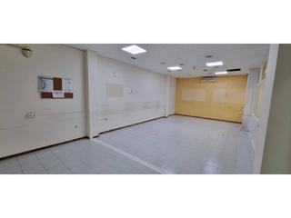 Lloguer Local Comercial a Tres torres 14. Local en alquiler en sant miqueltres torres