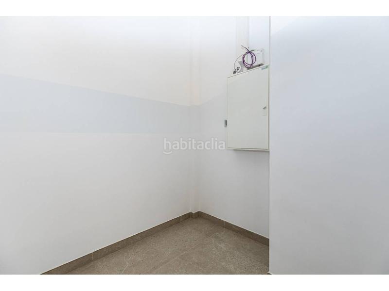 Foto 78d2f69f-aa0e-42ae-afb6-206bf3e213ad. Affitto locale commerciale in muntanya 127 in Font Verda Granollers