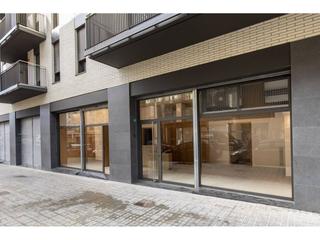 Lloguer Local Comercial a Muntanya 127. Local en alquiler en granollers, zona font verda
