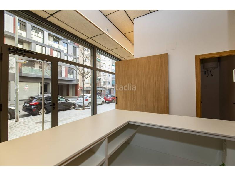 Foto 183b32ac-52cc-46b0-837f-c3b822b18cc5. Alquiler local comercial en muntanya 127 local en alquiler , zona Font Verda en Granollers