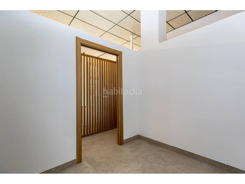 Foto aef2813a-da66-4638-ad21-cece29330f3c. Alquiler local comercial en muntanya 127 local en alquiler , zona Font Verda en Granollers