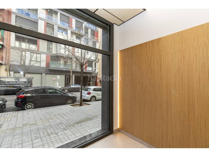 Foto d98ab48f-b3f3-4ed2-a134-cef13d1d6c90. Alquiler local comercial en muntanya 127 local en alquiler , zona Font Verda en Granollers