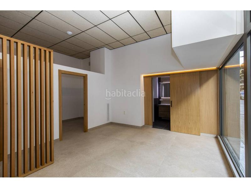 Foto 56b75cd6-0186-462f-8365-ea2914cf39ca. Lloguer local comercial a muntanya 127 a Font Verda Granollers