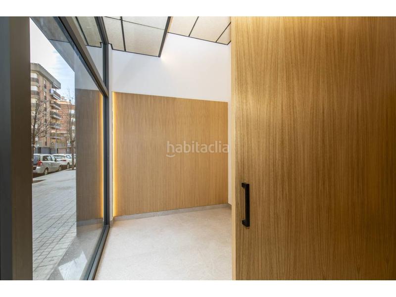 Foto f29e9953-9590-429c-bf36-187e12fa30ef. Lloguer local comercial a muntanya 127 a Font Verda Granollers