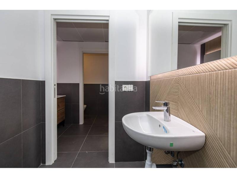 Foto 7a29be9e-1159-4996-85c9-3a06682aa480. Location local commercial dans muntanya 127 dans Font Verda Granollers