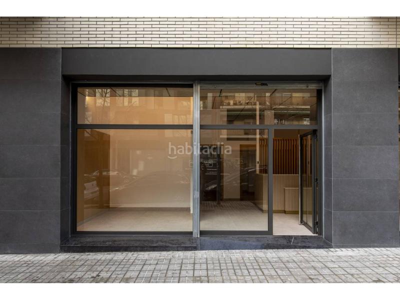 Foto ac6c0c81-09d0-40a8-9fa5-50956c84cd76. Location local commercial dans muntanya 127 dans Font Verda Granollers