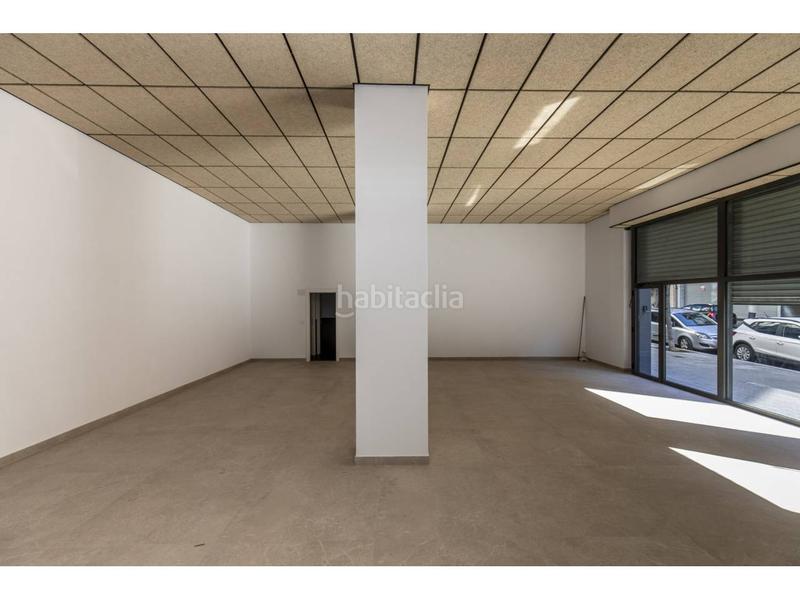 Foto ce3988cf-ed3a-4c1d-ae5c-cd9d9dc64238. Lloguer local comercial a muntanya 127 a Font Verda Granollers