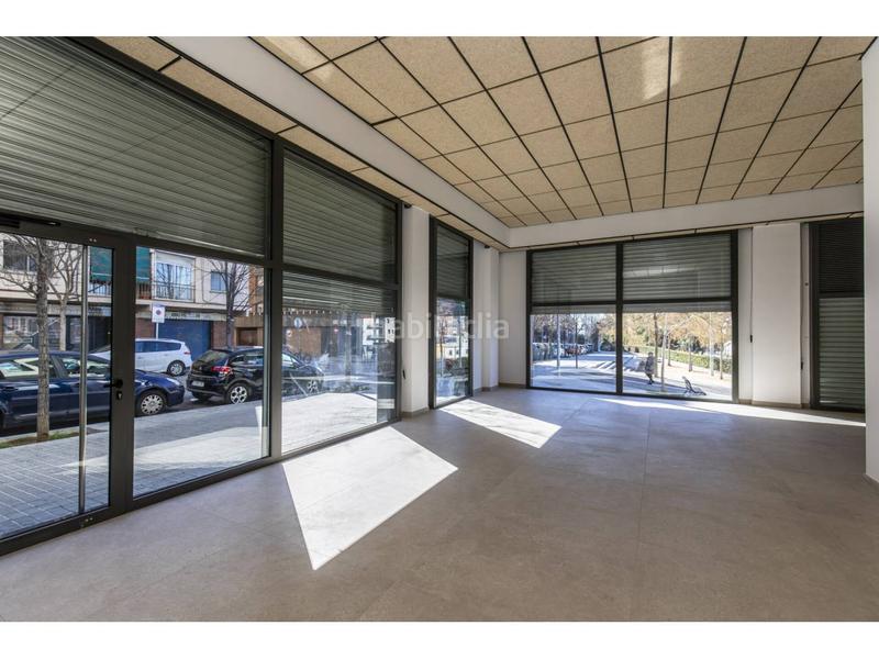 Foto 0417c87b-0cda-411b-8f87-356c53dc0227. Location local commercial dans muntanya 127 dans Font Verda Granollers