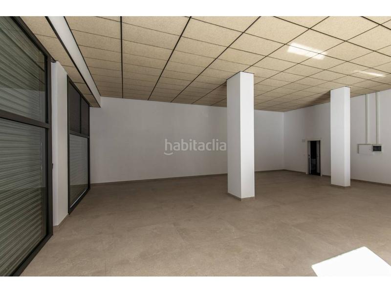 Foto 975a7e00-8170-4204-b5df-bce2951869d3. Location local commercial dans muntanya 127 dans Font Verda Granollers