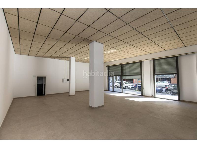 Foto d3fb3ad9-ad49-4634-b590-62cd2853ebb8. Location local commercial dans muntanya 127 dans Font Verda Granollers