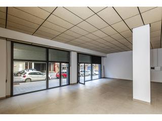 Lloguer Local Comercial a Muntanya 127. Local en alquiler en font verda