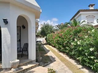 Towny house  Avellaner. Chalet pareado en venta en miami platja