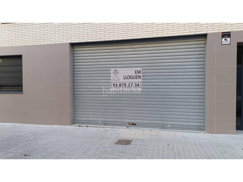 Foto 8495aabb-6b1d-47c4-9afb-abd0a5bf64a2. Location local commercial dans ripollès 63-73 dans Lledoner Granollers