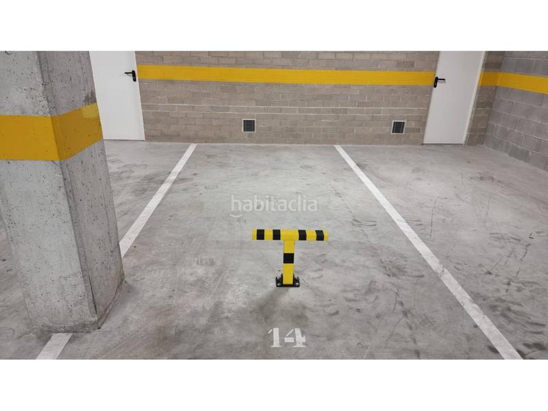 Foto 25bce363-e9c9-48df-a58e-d8c8665ac522. Aparcament cotxe a muntanya 127 a Font Verda Granollers