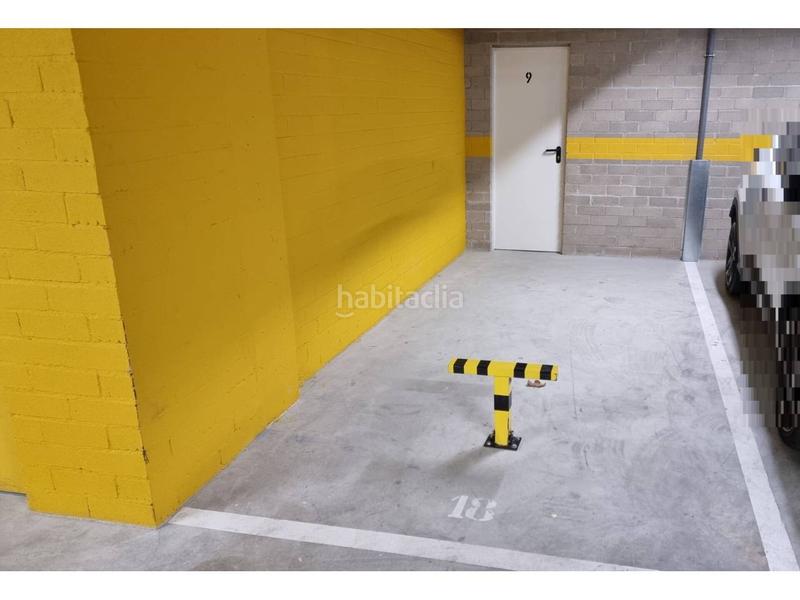 Foto e112202f-ee41-42e1-bf0f-a489ea6482f4. Aparcament cotxe a muntanya 127 a Font Verda Granollers