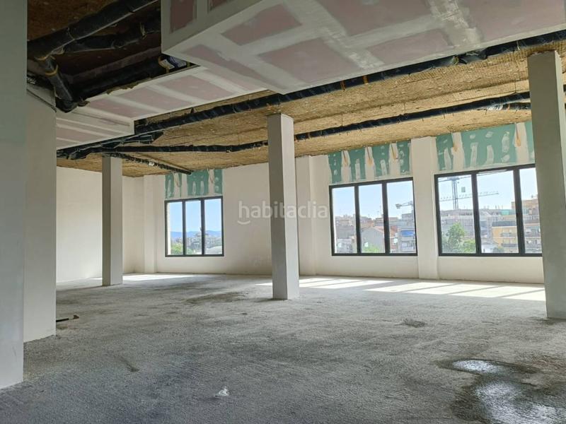 Foto 41d6e2e8-5087-4bec-b988-2e3d424e43bd. Alquiler local comercial alquiler de local comercial , zona Font Verda en Granollers