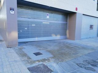 Aparcament cotxe a Sant placid 27. Parking en venta en lhostallledoner