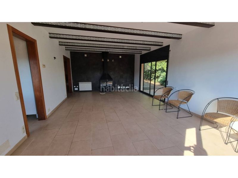 Foto 4161b47f-3cf1-4dde-8530-013527fc2b34. Casa amb calefacció aparcament piscina a Vallromanes