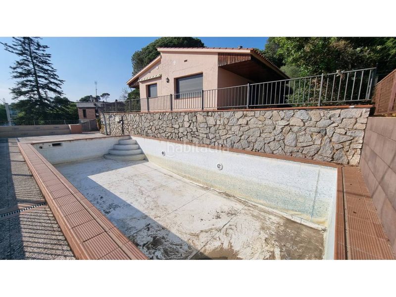 Foto 7e79838e-eb7d-45cb-a198-222278e149a8. Casa amb calefacció aparcament piscina a Vallromanes