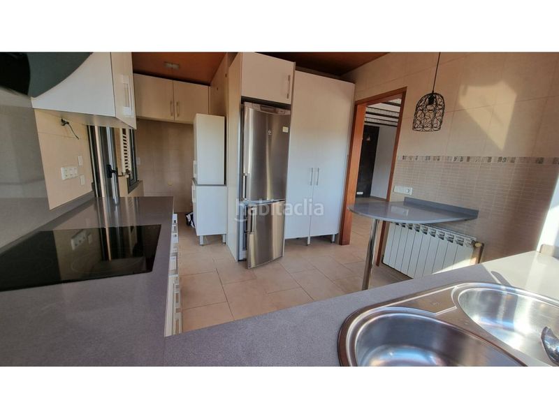 Foto b9dd2b41-51dd-4fc2-aa19-75001620985e. Casa amb calefacció aparcament piscina a Vallromanes