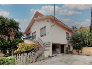 Chalet in Lliçà d´Amunt. Venta de chalet en lliçà damunt