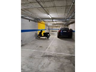 Miete Autoparkplatz in Calle sant plàcid 27. Plazas de aparcamiento en alquiler en lhostallledoner
