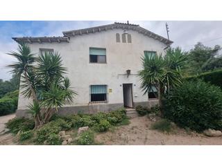 Casa  Vell de lliçà d´munt. Venta de una espaciosa casa en granollers