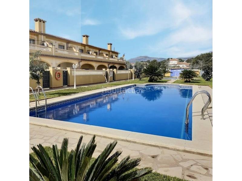 Foto 4e33da54-18f6-4b11-b009-ab8a7889c60c. Reihenhaus mit parking pool in Passeig Marítim Miami Platja