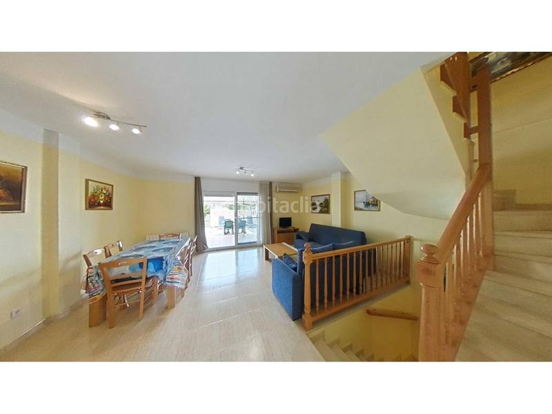 Foto b995c81c-a761-450d-b564-9796119c8c9a. Reihenhaus mit parking pool in Passeig Marítim Miami Platja