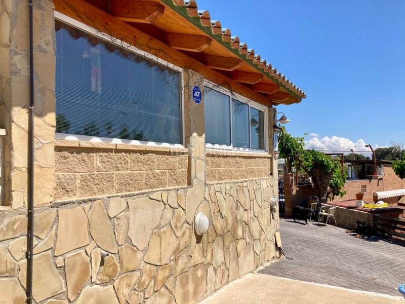 Foto a4904f2c-634a-4e85-be66-82c41dbfea19. Xalet amb piscina a Catllar (El)