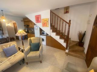 Casa aparellada  Calle horus. Venta de chalet pareado en montroig del camp