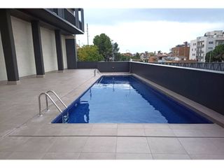 Lloguer Pis  Paseo de la muntanya. Alquiler piso seminuevo con piscina zona font verda granollers