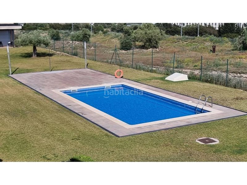 Foto 0760ae99-c08a-4c12-8b0d-8b5428af6fc1. Pis amb calefacció aparcament piscina a Ampolla (L´)