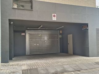 Autoparkplatz in Paseo montaña 127. Venta de plaza de parking en granollers, zona font verda