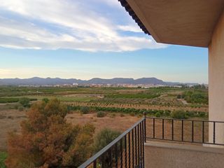 Duplex in Massamagrell. Magnífico dúplex con vistas despejadas