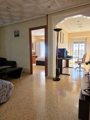 Flat in Carrer del delme 10. Piso en zona tranquila de foios con trastero