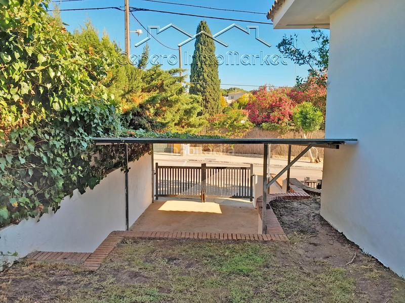 Foto c1bd48e5-abf9-4953-8dcd-25b33daafbbc. Affitto chalet con camino parcheggio in Vistahermosa Puerto de Santa María (El)