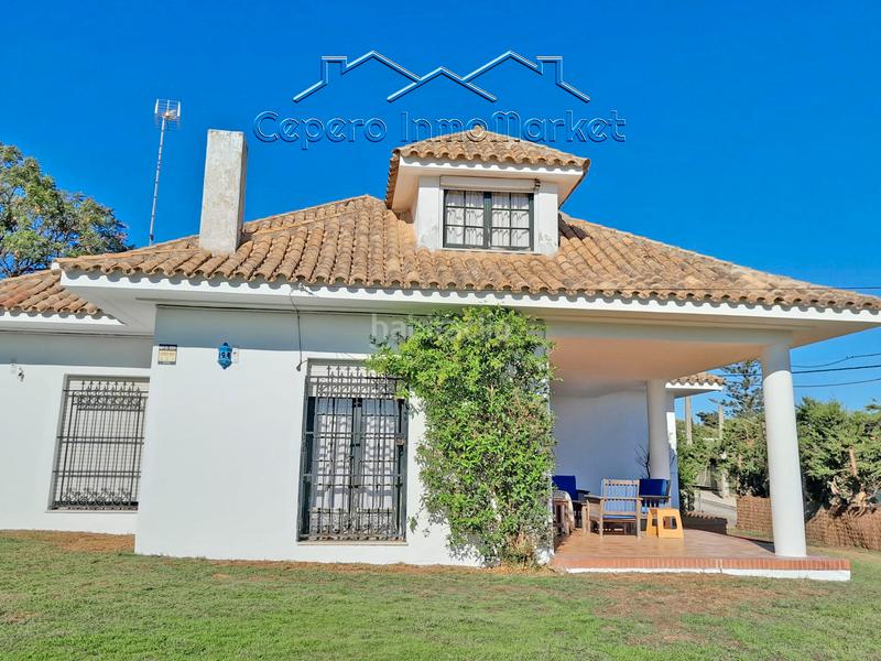 Foto aad1412c-b393-420a-be2c-1812fdb0edfb. Rent chalet with fireplace parking in Vistahermosa Puerto de Santa María (El)