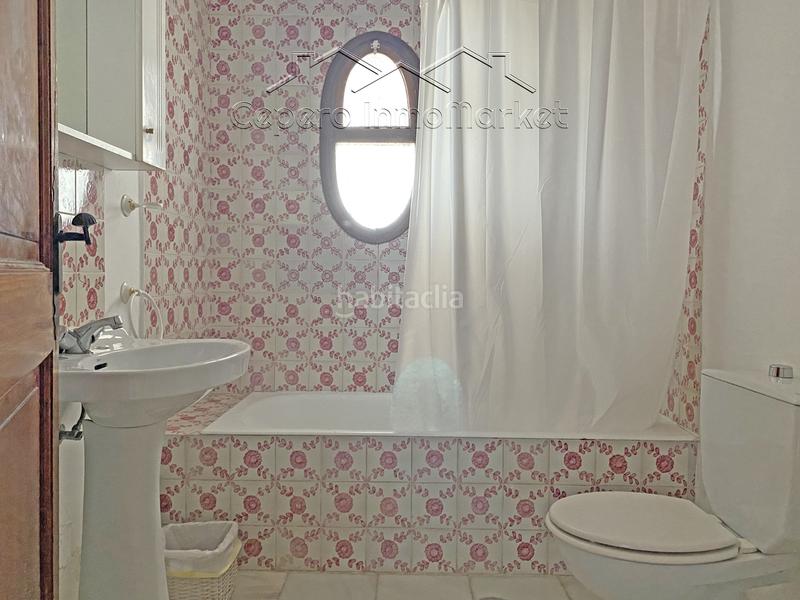 Foto dcfc8831-1166-4b35-8e1e-7edbc603795a. Rent chalet with fireplace parking in Vistahermosa Puerto de Santa María (El)