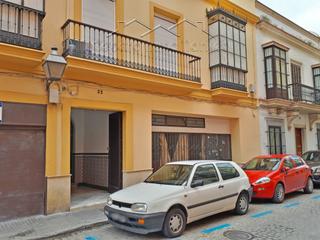 Local Comercial en Calle Caballeros 32