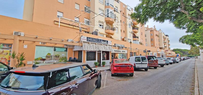 Foto 005ca3b0-72d8-446a-bce9-c96b44819014. Locale commerciale in Pinar Alto Puerto de Santa María (El)