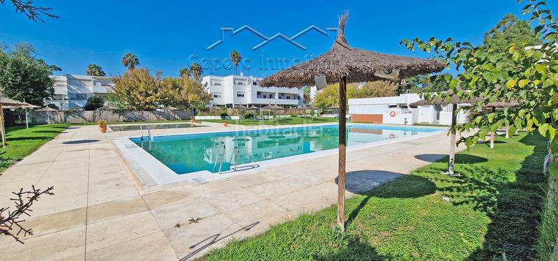 Foto 88279408-4e3b-44e0-a127-dea3ac45a33d. Rent flat with parking pool in El Juncal - Vallealto Puerto de Santa María (El)