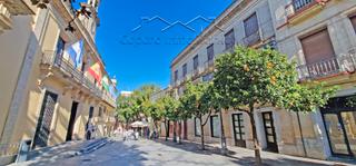 Casa  Calle consistorio. ** b u e n a   u b i c a c i ó n **