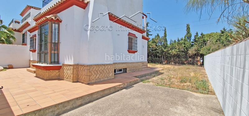 Foto 0decdb0d-fcdf-420b-88a1-3df5ec048fd5. Casa bifamiliare con camino parcheggio in Cuatro Pinos - El Carmen Puerto de Santa María (El)