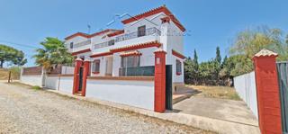 Casa aparellada a Cuatro Pinos - El Carmen. ** a  e s t r e n a r **