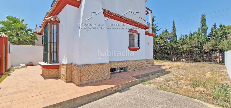 Foto 7036a6ec-bf76-4fcb-8937-73e3f7aecde1. Casa bifamiliare con camino parcheggio in Cuatro Pinos - El Carmen Puerto de Santa María (El)