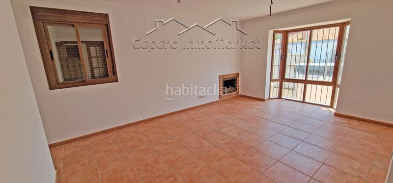 Foto b989996a-98b1-4678-b34f-98aa896e52ee. Casa bifamiliare con camino parcheggio in Cuatro Pinos - El Carmen Puerto de Santa María (El)